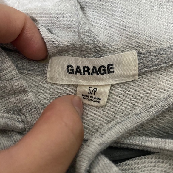 Garage sweater - Picture 7 of 7